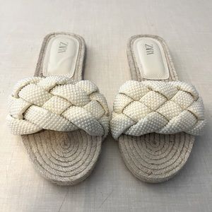 Zara pearl slides